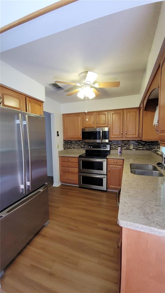 101 GRAND PLAZA DR H6