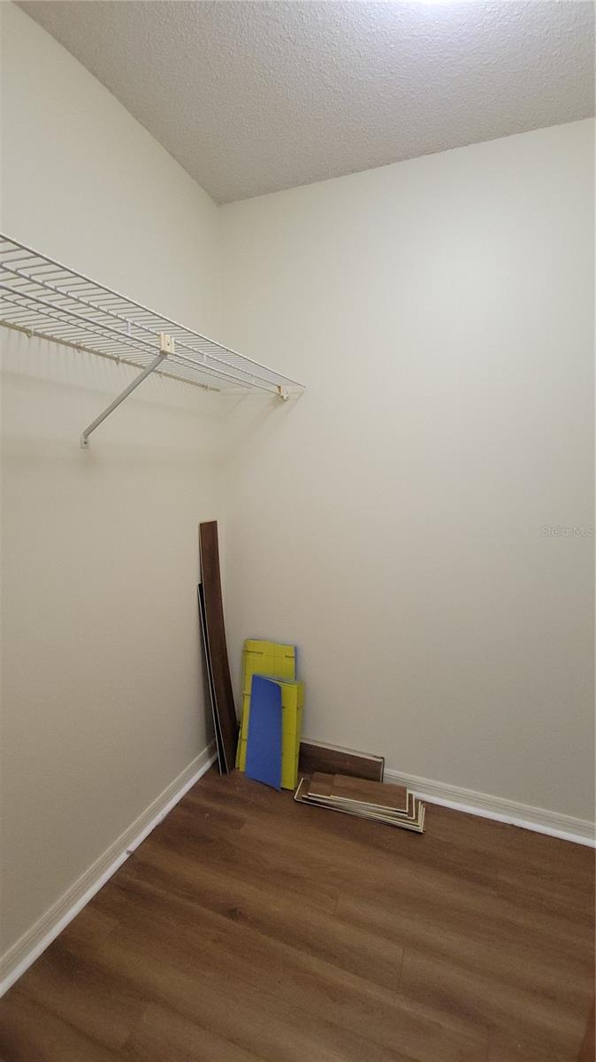 BREEZEWOOD VILLAGE CONDO PH 01-04 - Residential