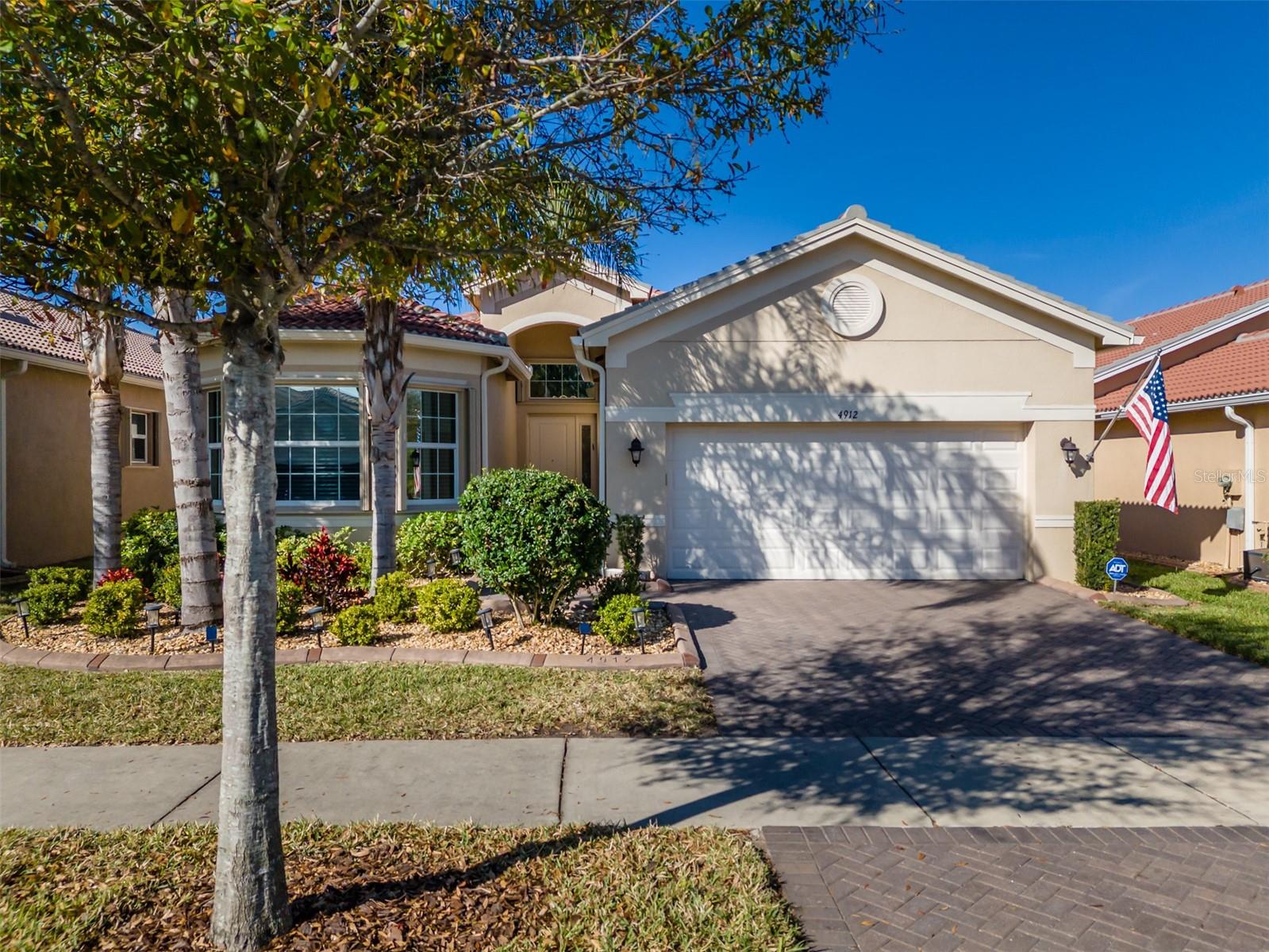 4912 GRAND BANKS DRIVE, WIMAUMA, FL, 33598 4 4912 GRAND BANKS DRIVE