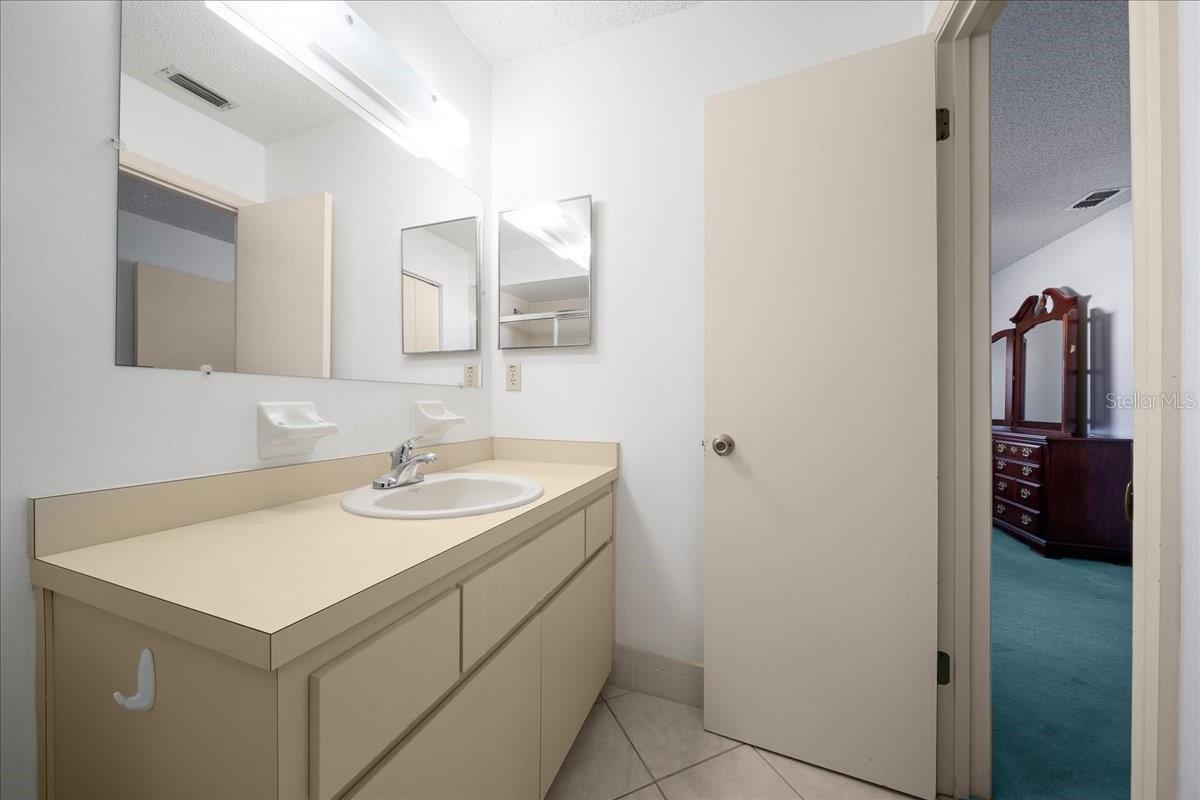 SPRUCE CREEK 04 - Residential