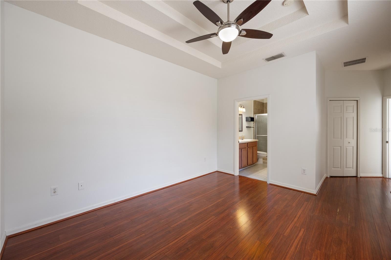 CHARTRES GARDENS - Residential