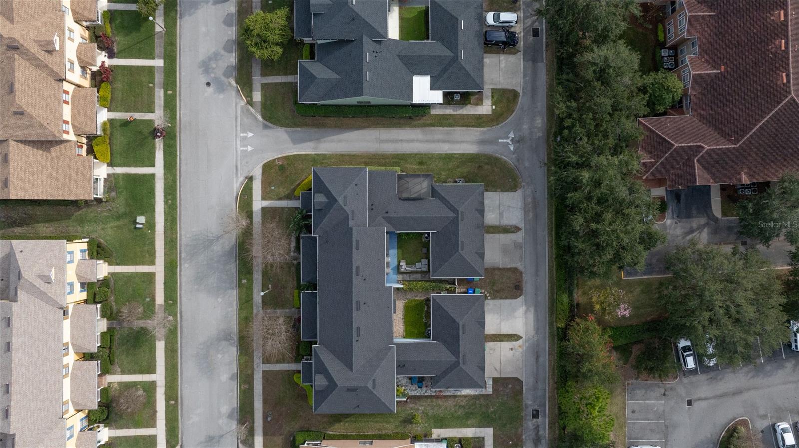 CHARTRES GARDENS - Residential