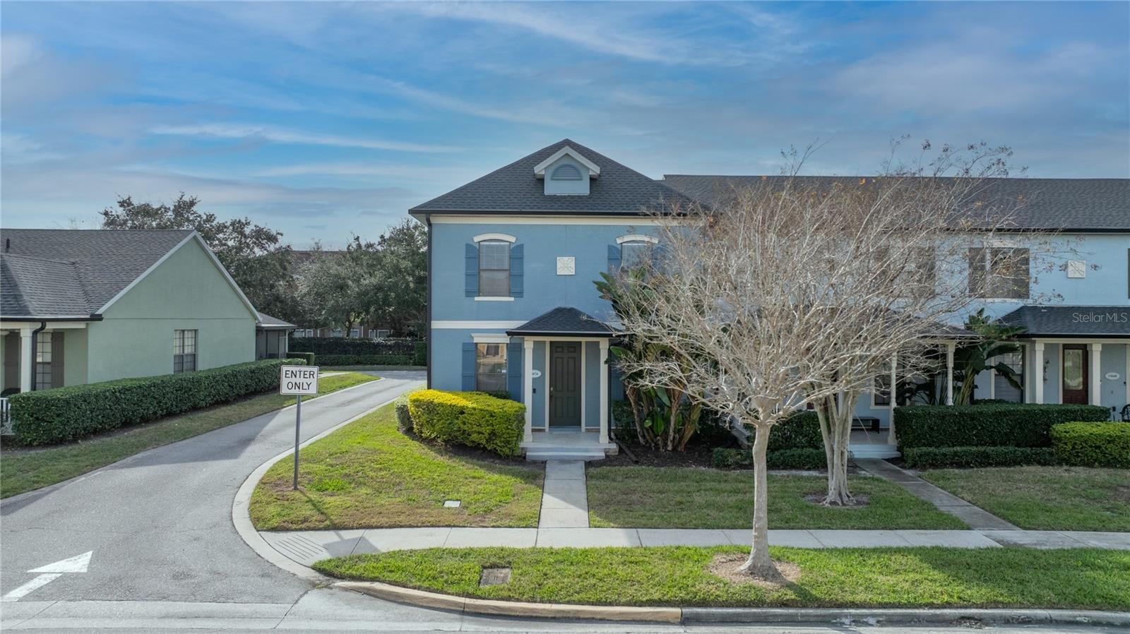 CHARTRES GARDENS - Residential