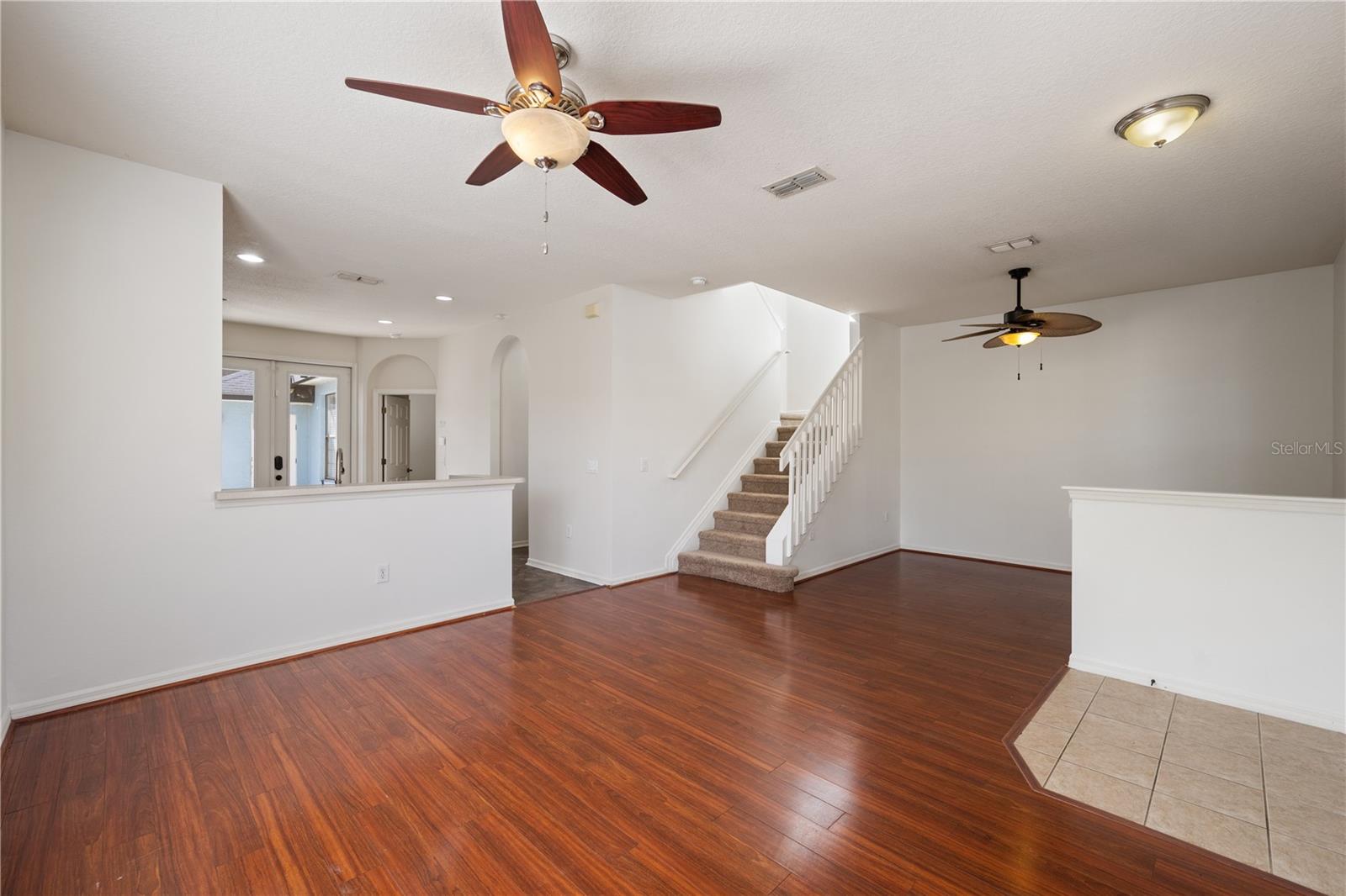 CHARTRES GARDENS - Residential