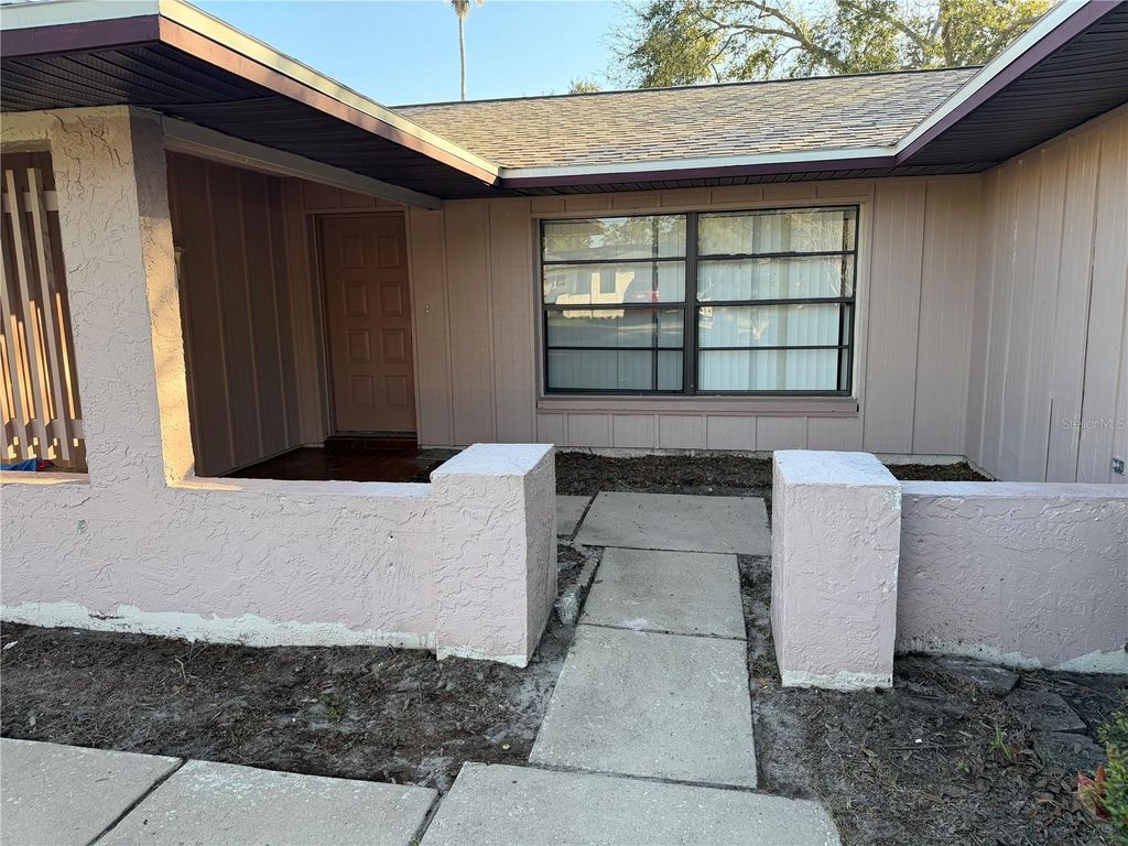 Photo of 3041 Oak Cove Drive, Clearwater, FL 33759 (MLS # W7881893)