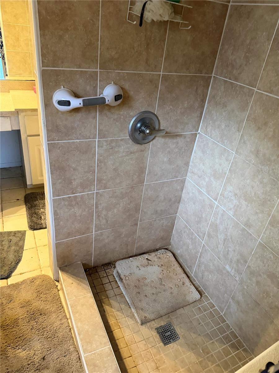 SHADY OAK FARMS - Residential