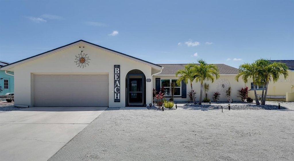 Photo of 6527 Bimini Court, Apollo Beach, FL 33572 (MLS # TB8433606)