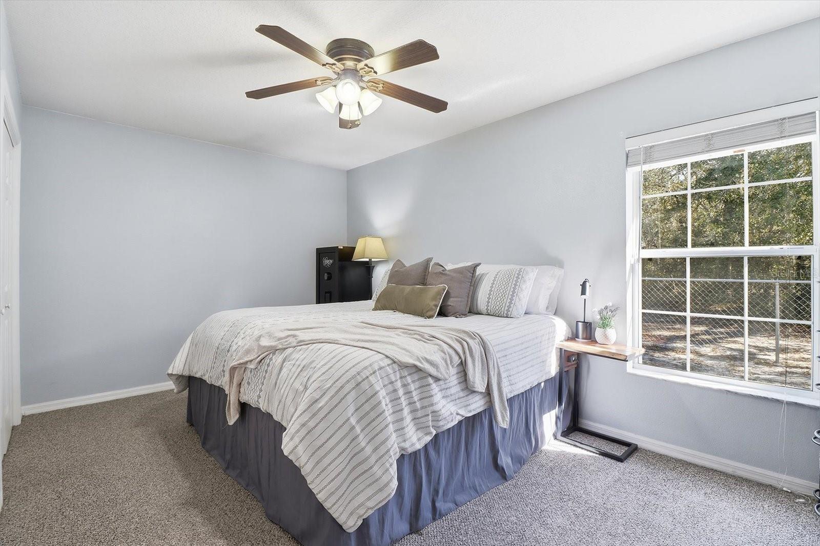 2745 W REDGATE DRIVE