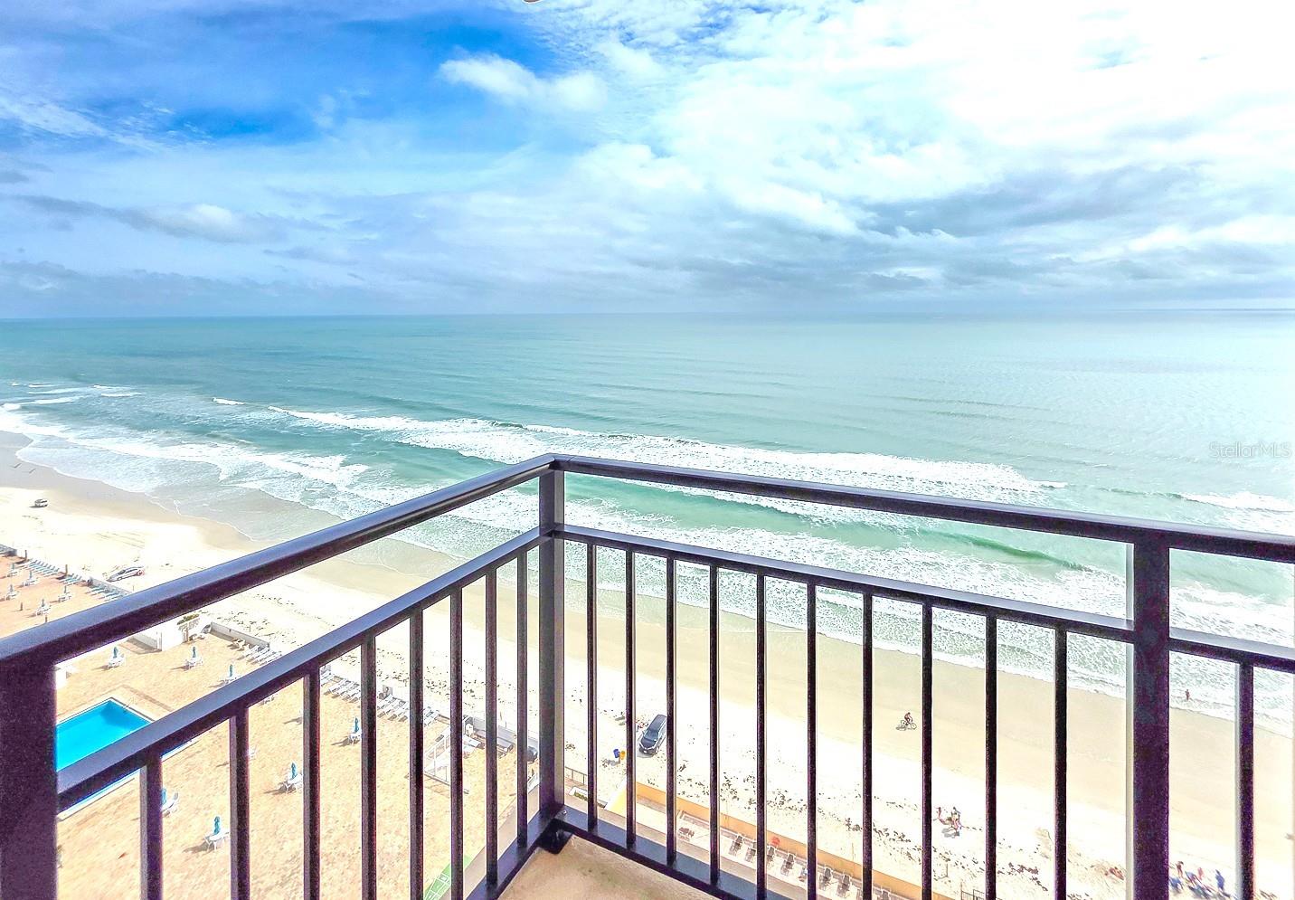 OCEANS ONE - Residential