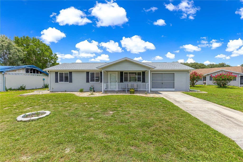 Photo of 8208 SW 108th Lane Road, Ocala, FL 34481 (MLS # OM727820)