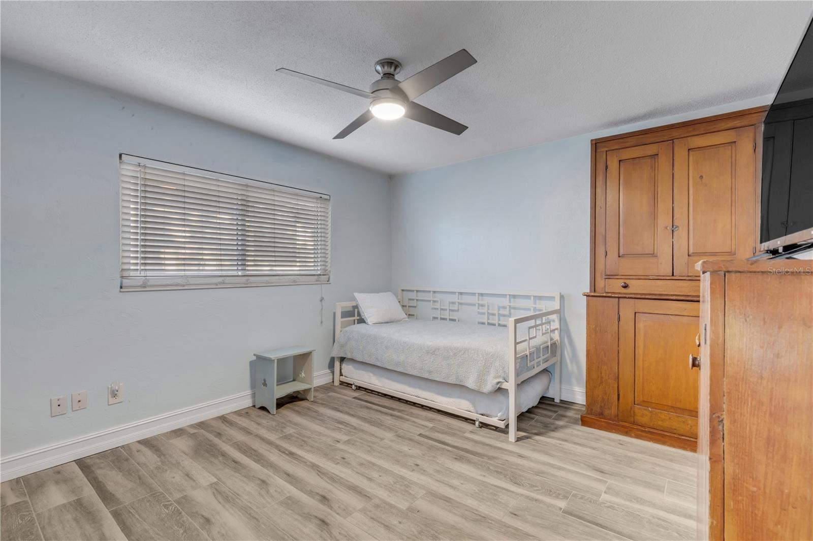 SILVER SANDS SEC B - Residential