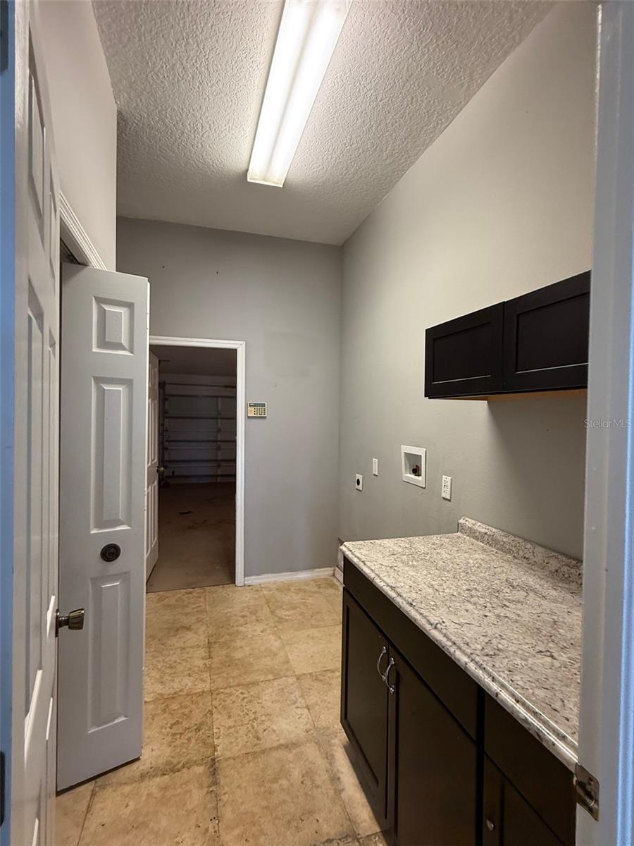 CRESCENT OAKS COUNTRY CLUB REGENCY PH 2 - Residential