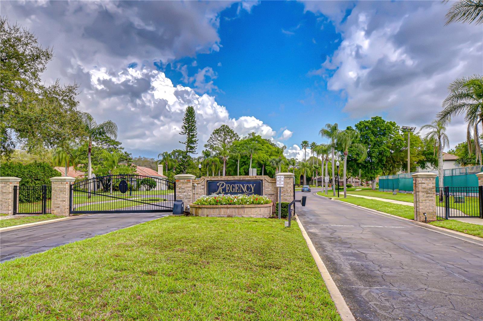 CRESCENT OAKS COUNTRY CLUB REGENCY PH 2 - Residential