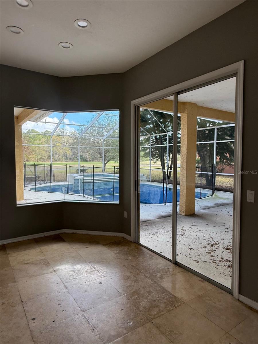 CRESCENT OAKS COUNTRY CLUB REGENCY PH 2 - Residential