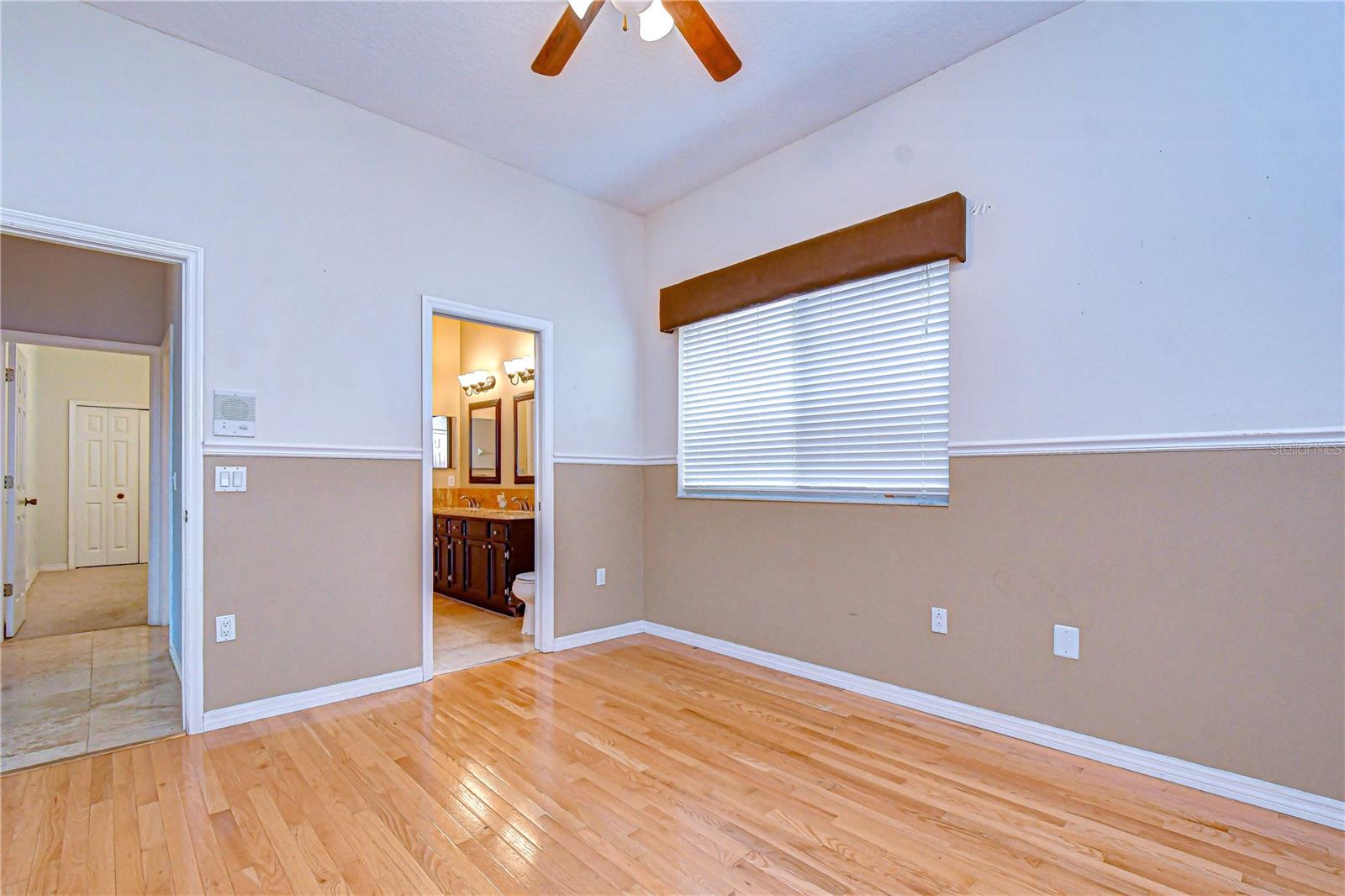 CRESCENT OAKS COUNTRY CLUB REGENCY PH 2 - Residential