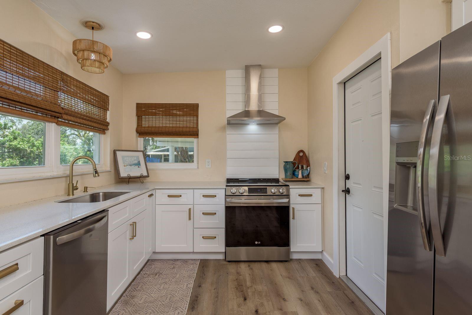 MARTHAS VINEYARD - Residential