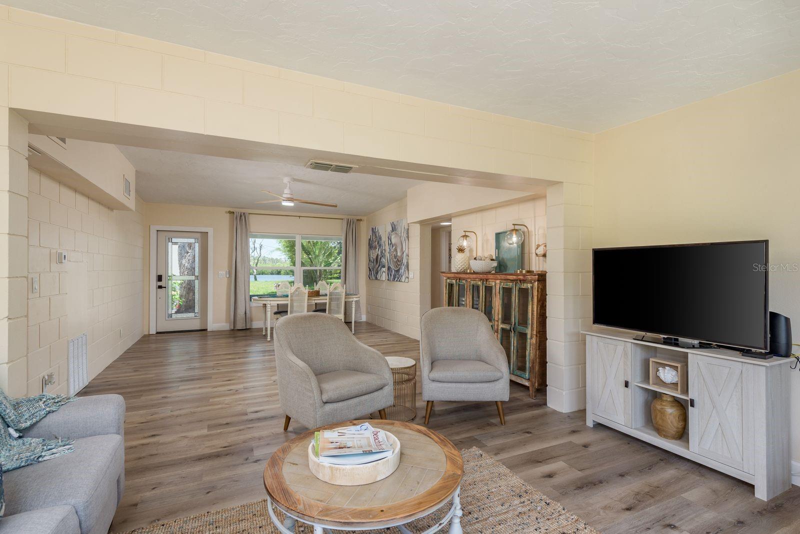 MARTHAS VINEYARD - Residential