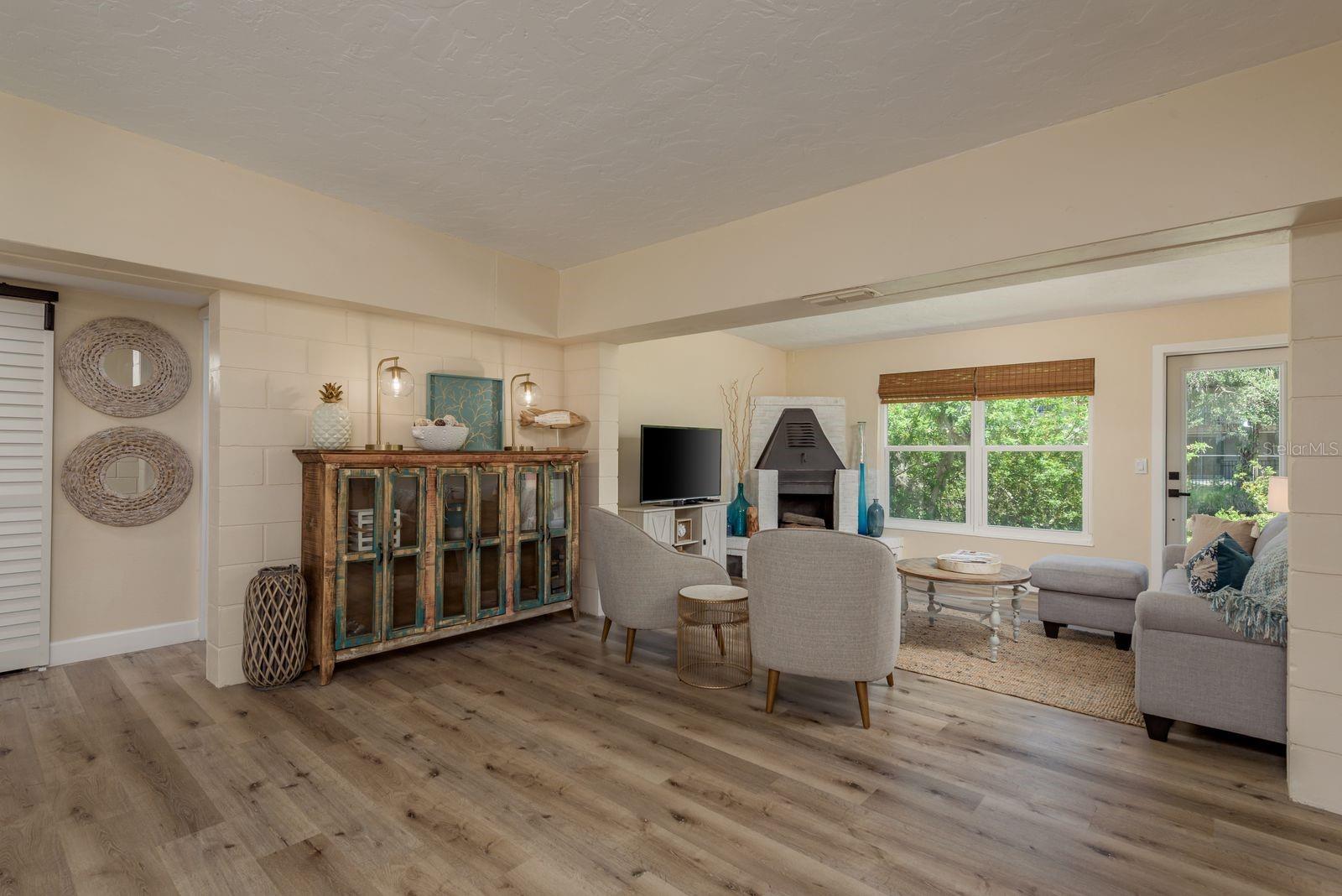 MARTHAS VINEYARD - Residential