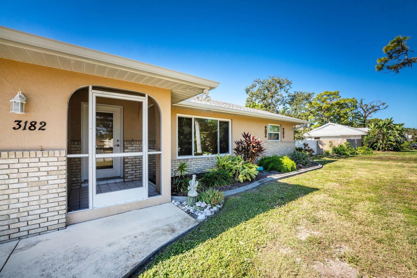 SOUTH VENICE - Residential