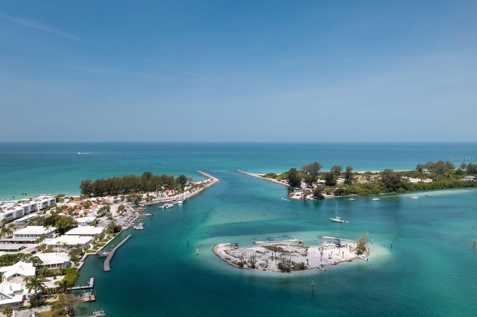 SOUTH VENICE - Residential