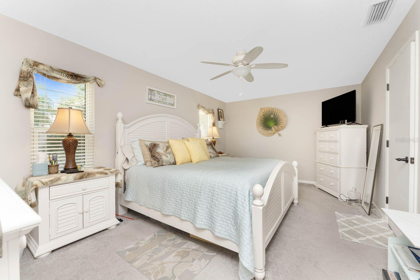 SOUTH VENICE - Residential