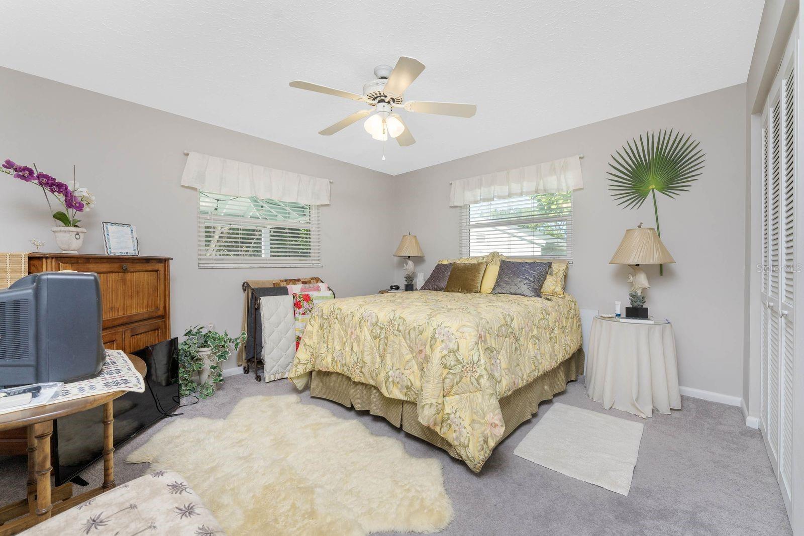 SOUTH VENICE - Residential