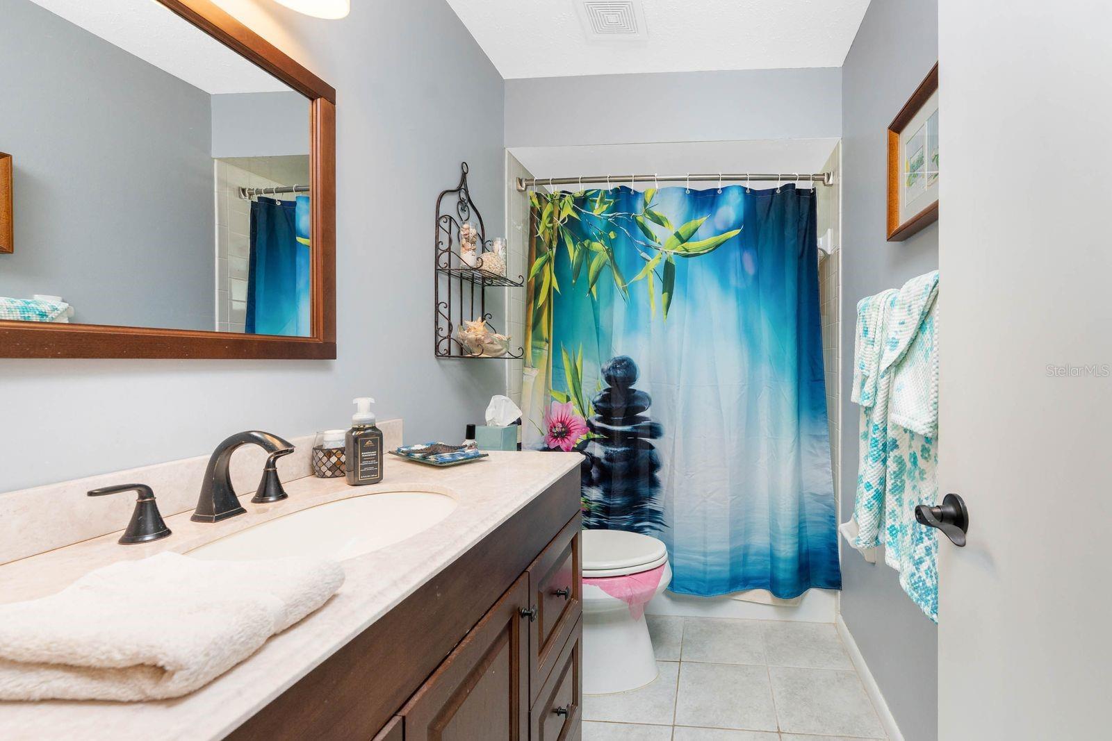 SOUTH VENICE - Residential