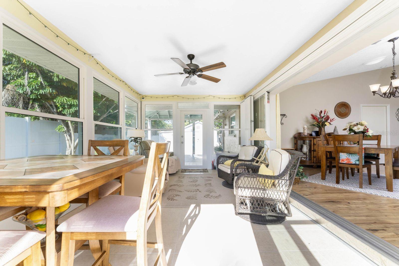 SOUTH VENICE - Residential