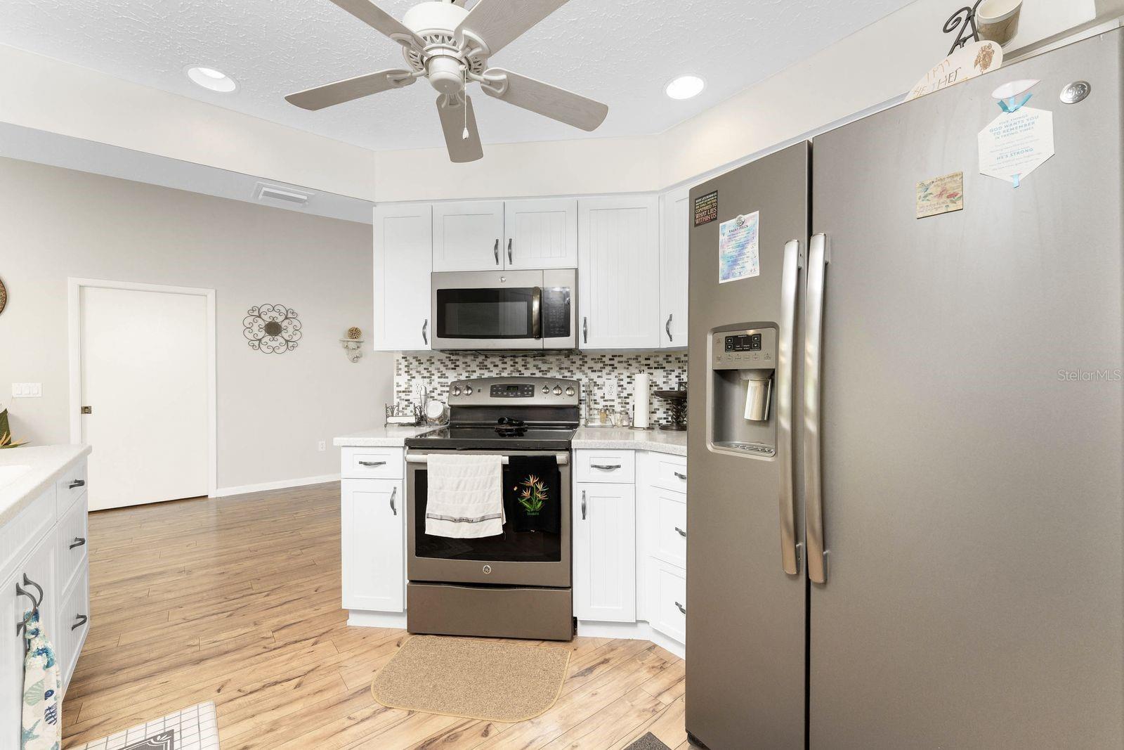 SOUTH VENICE - Residential