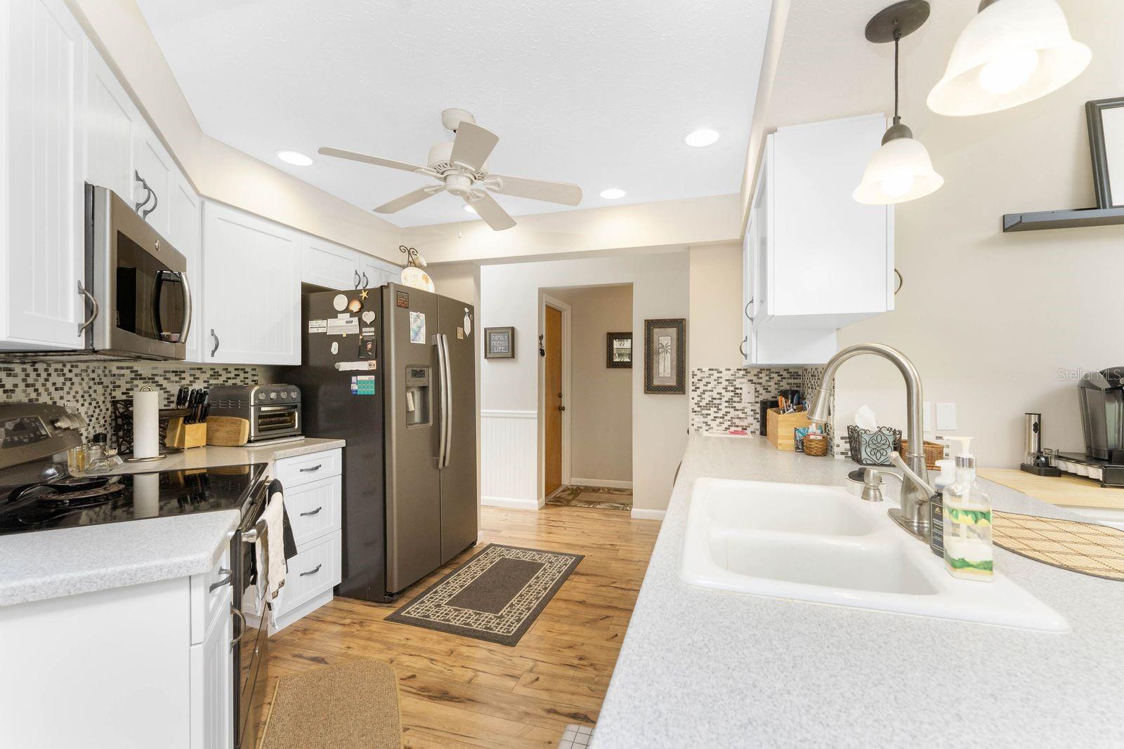 SOUTH VENICE - Residential