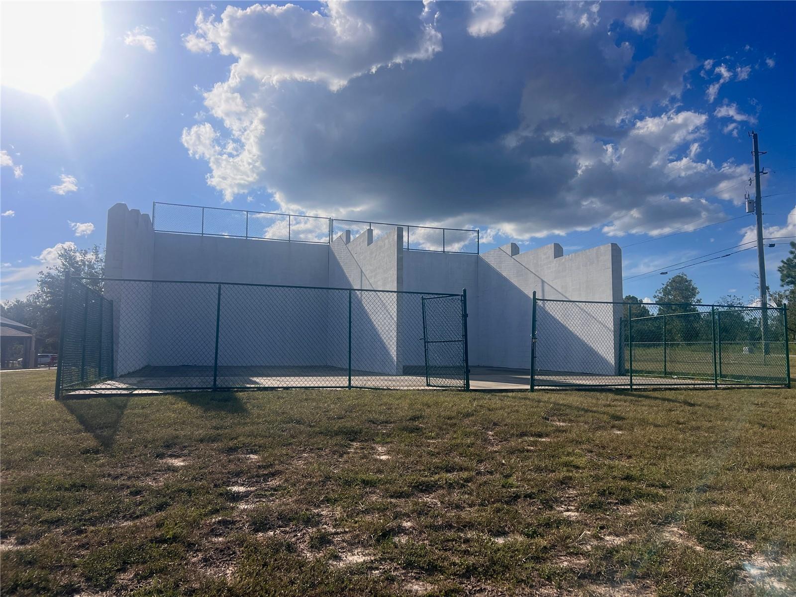 RAINBOW LAKES ESTATES - Land