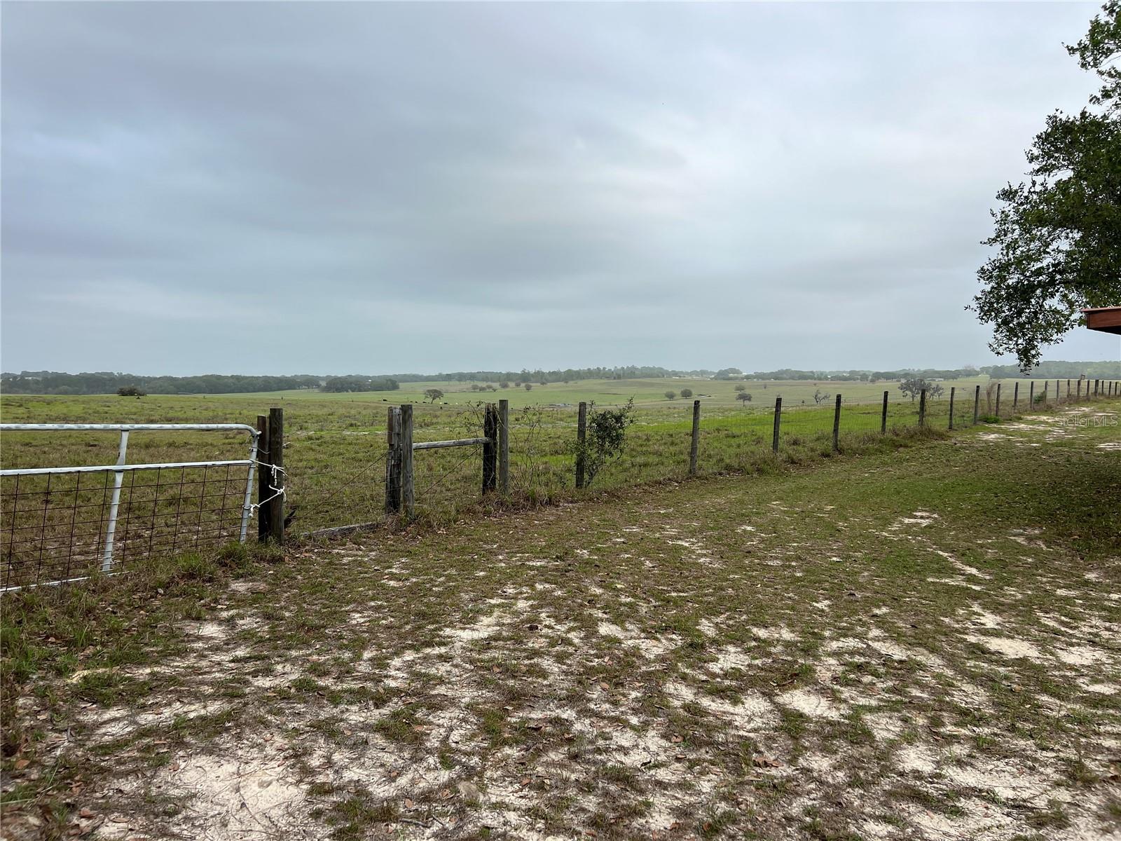 RAINBOW LAKES ESTATES - Land