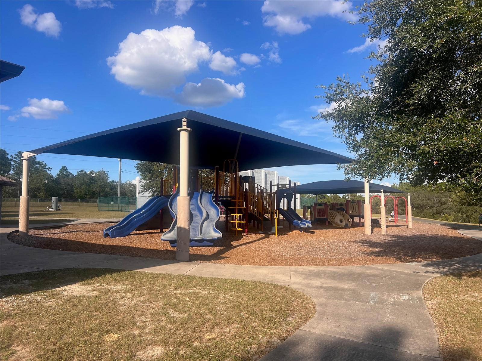 RAINBOW LAKES ESTATES - Land