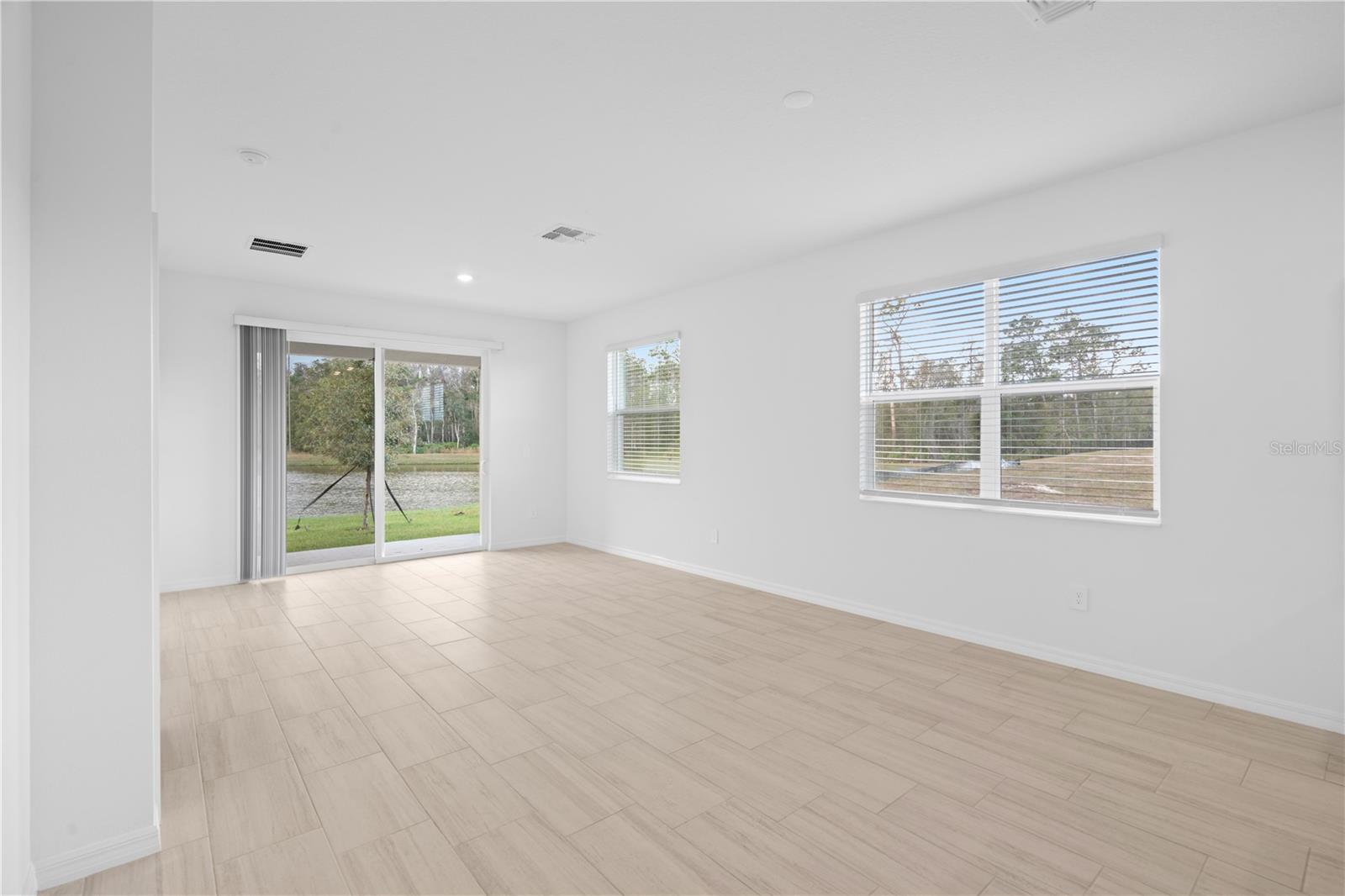 ANGELINE PH 4D - Residential