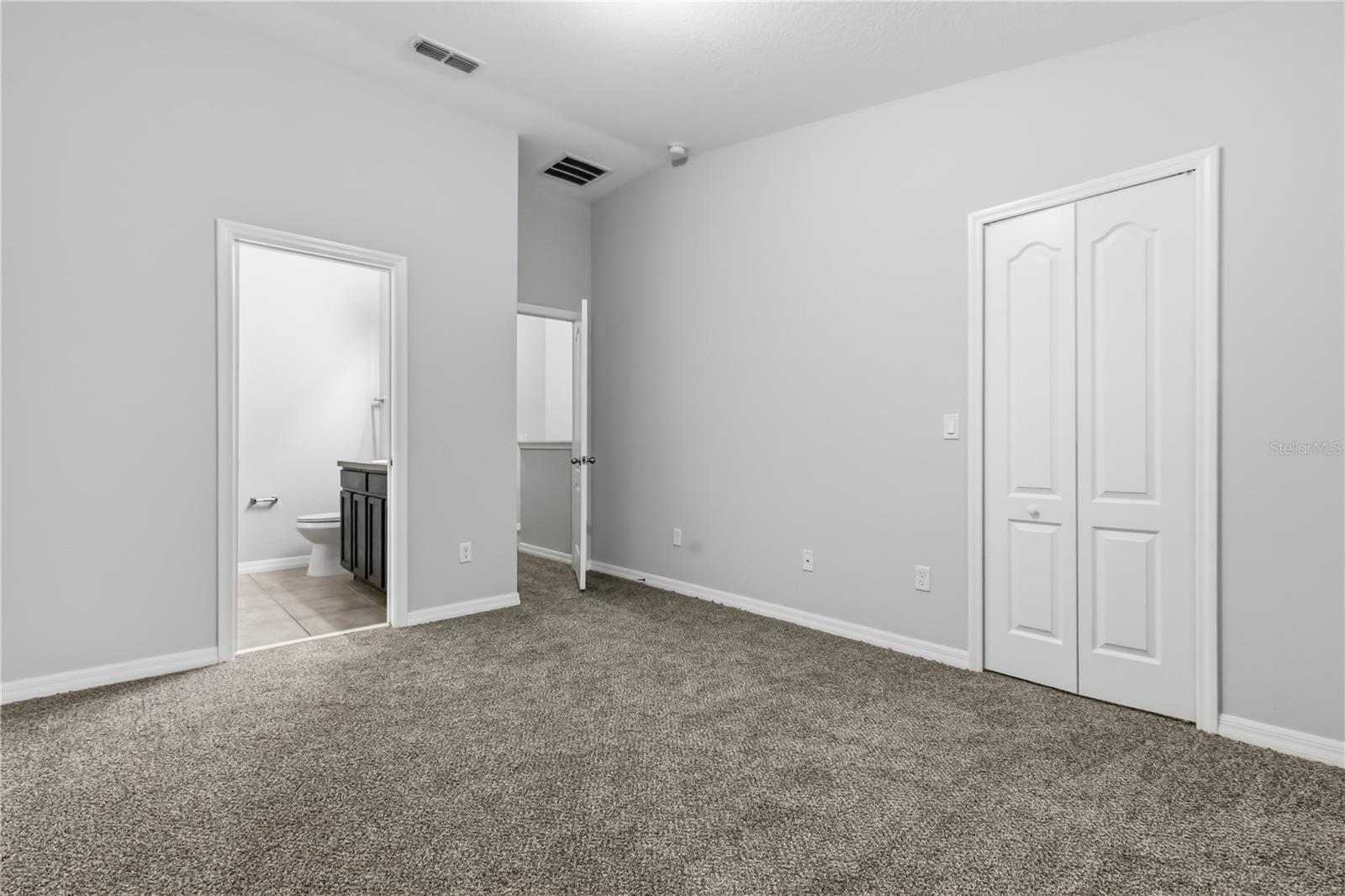 WINDSOR LAKE TWNHMS EAST - Residential