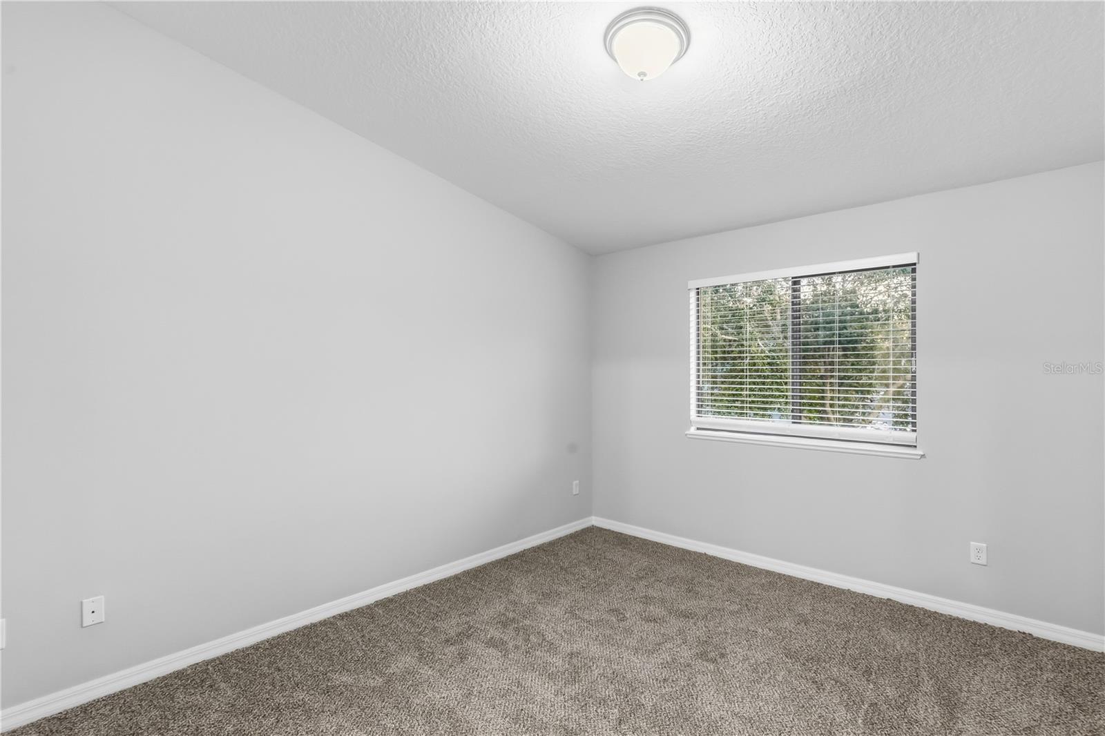 WINDSOR LAKE TWNHMS EAST - Residential