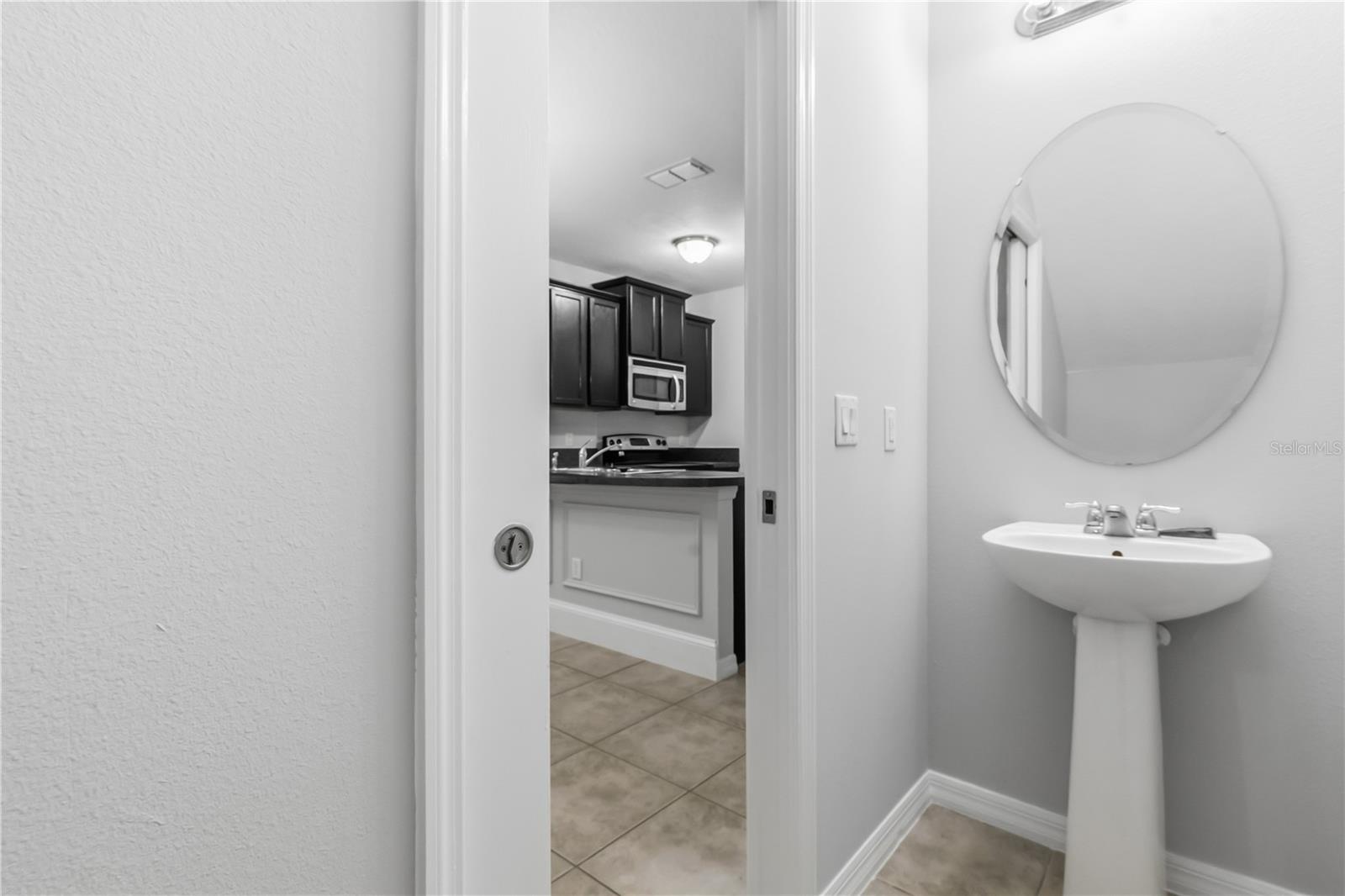 WINDSOR LAKE TWNHMS EAST - Residential