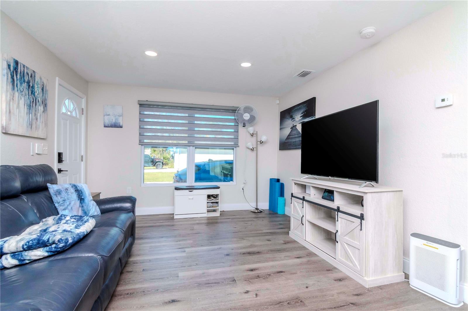 7015 N DAKOTA AVENUE