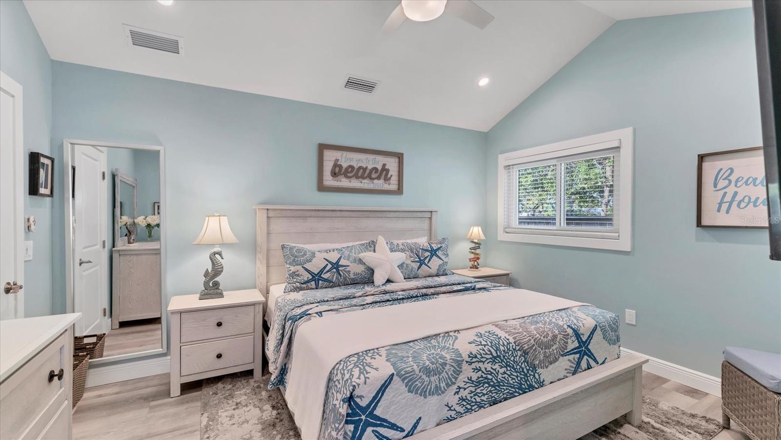 LAKE LA VISTA REP - Residential