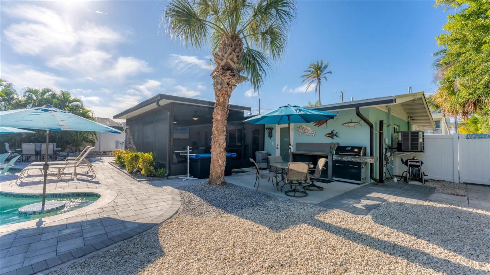 LAKE LA VISTA REP - Residential