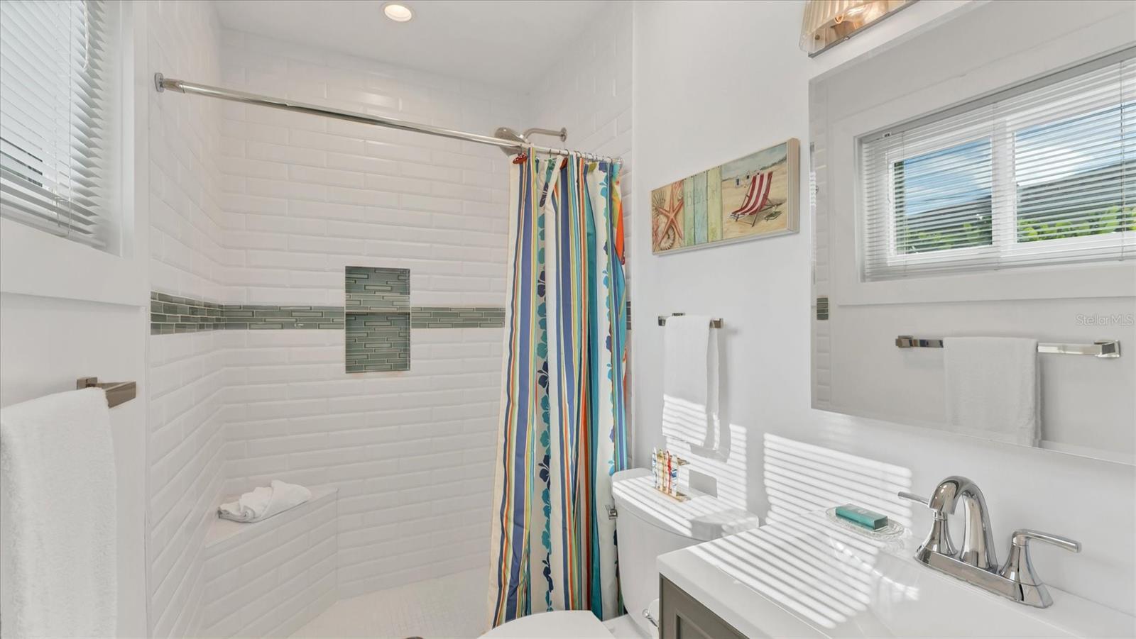 LAKE LA VISTA REP - Residential