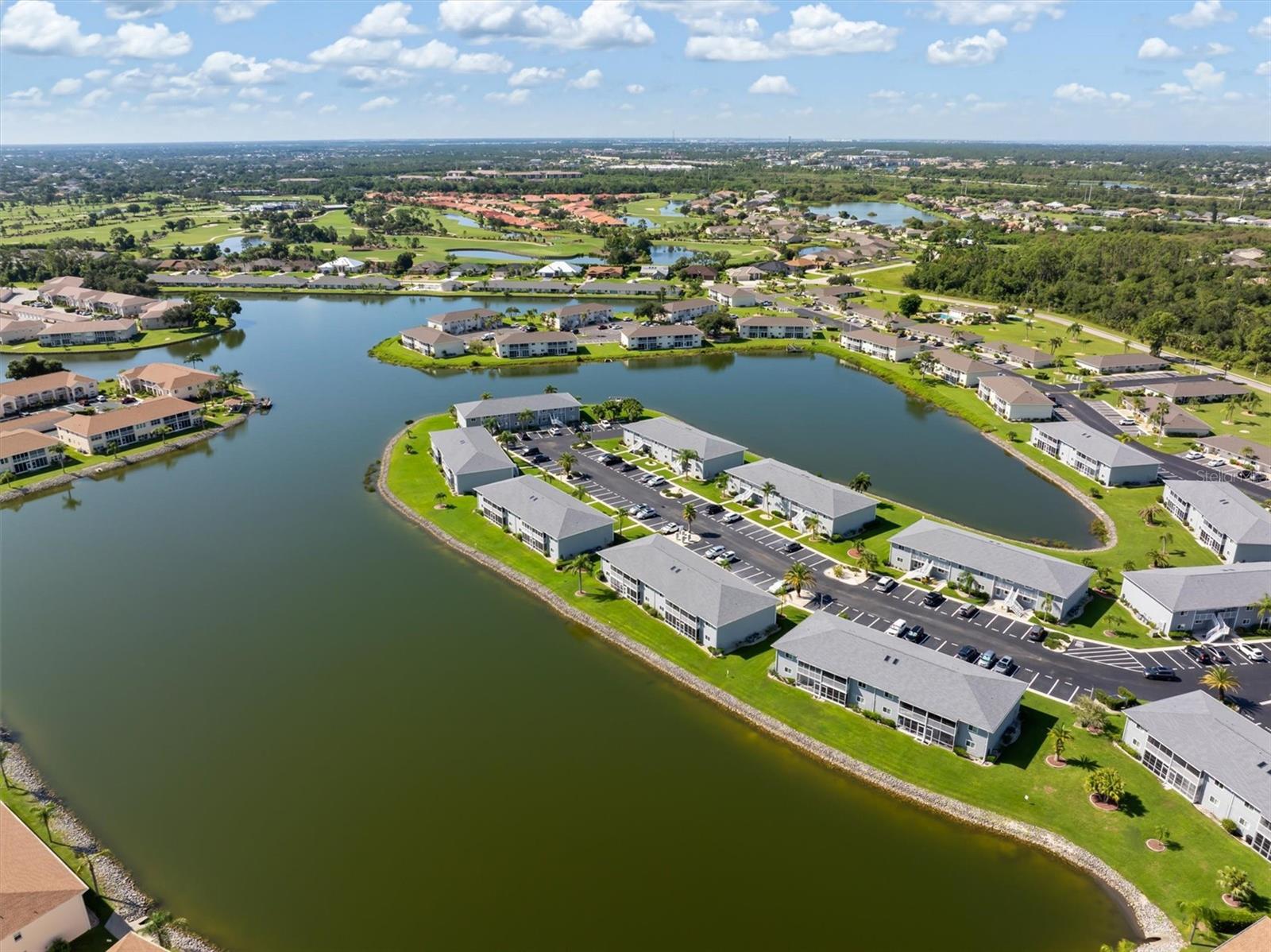 HERON POINTE CONDO PH - Residential