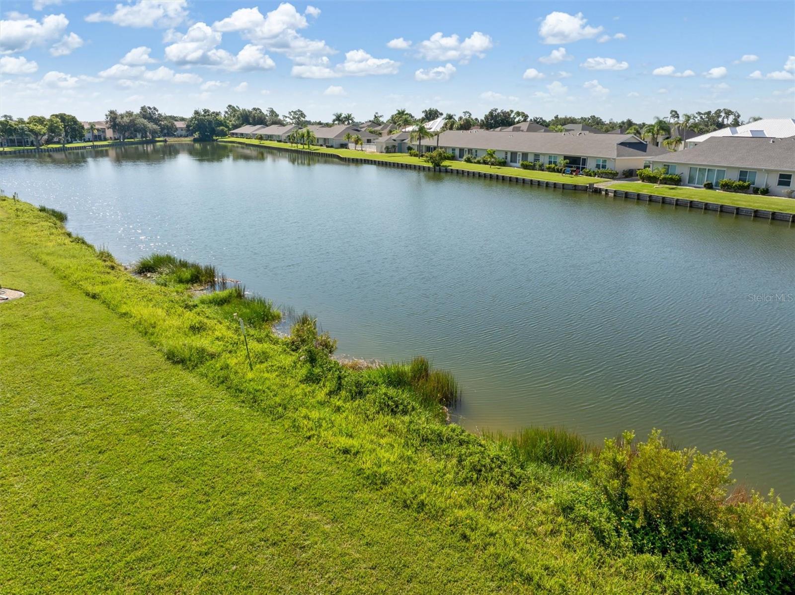 HERON POINTE CONDO PH - Residential