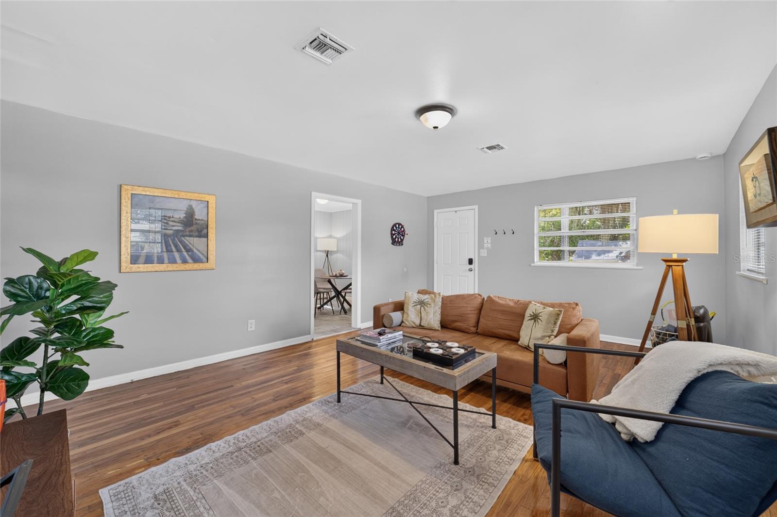 905 NE 4TH STREET