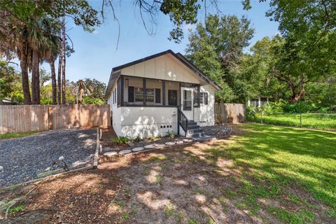 Tiny photo for 905 NE 4th Street, Ocala, FL 34470 (MLS # OM734877)