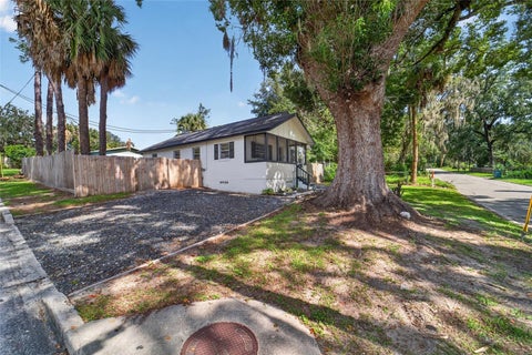 Tiny photo for 905 NE 4th Street, Ocala, FL 34470 (MLS # OM734877)