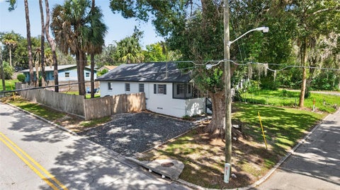 Tiny photo for 905 NE 4th Street, Ocala, FL 34470 (MLS # OM734877)