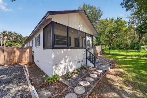 Tiny photo for 905 NE 4th Street, Ocala, FL 34470 (MLS # OM734877)