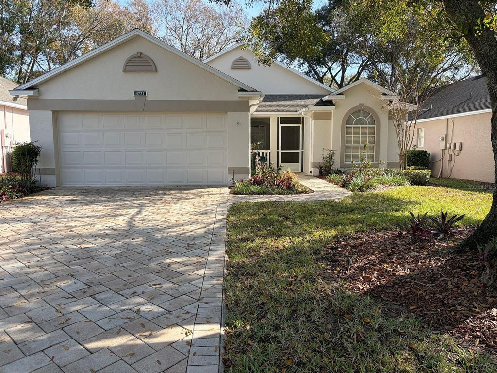 Photo of 3721 Doune Way, Clermont, FL 34711 (MLS # G5106345)