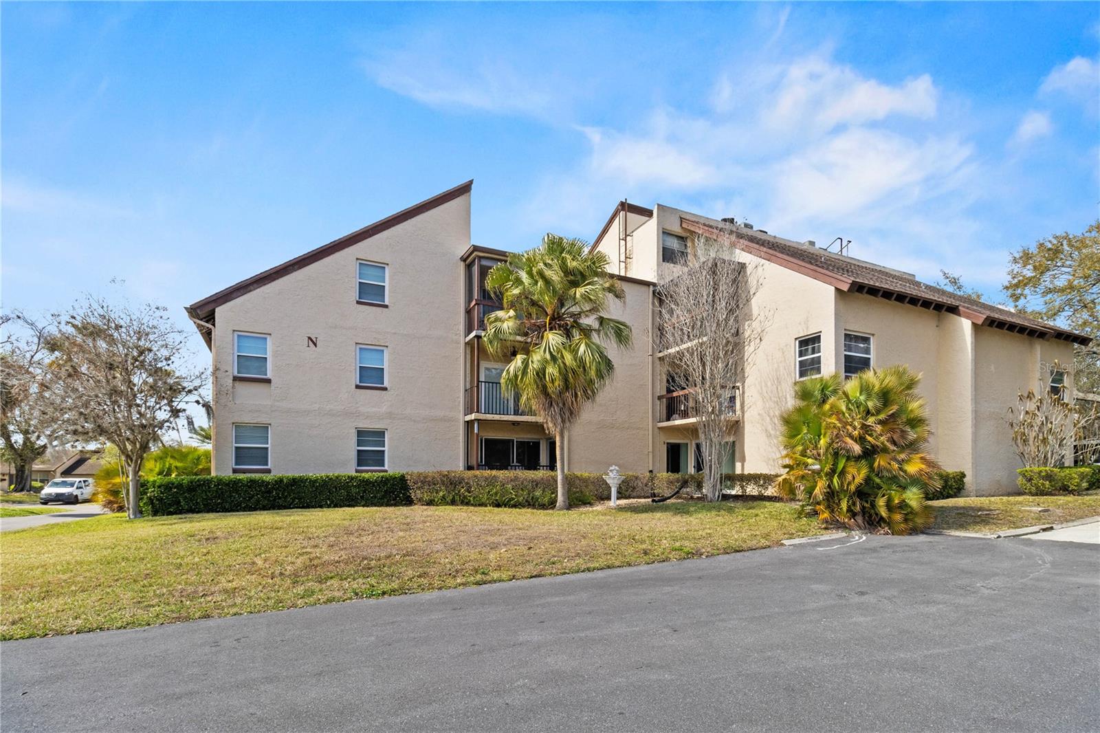 KIMBERLEA CONDO 02 - Residential